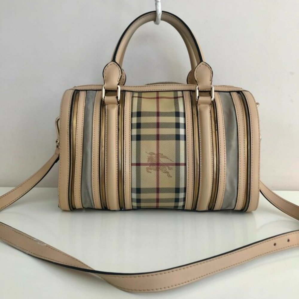 BURBERRY HAYMARKET MEDIUM SHOULDER BAG